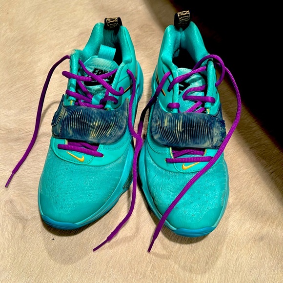 Boys Nike Freak sneakers - Picture 1 of 5